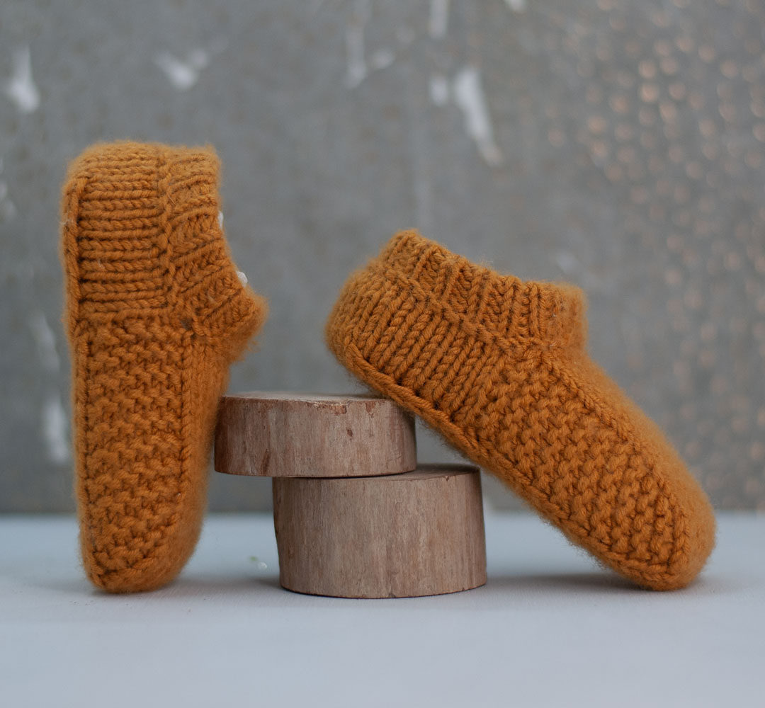 'Simeon' stay-on baby shoe by Julia Adams Patterns