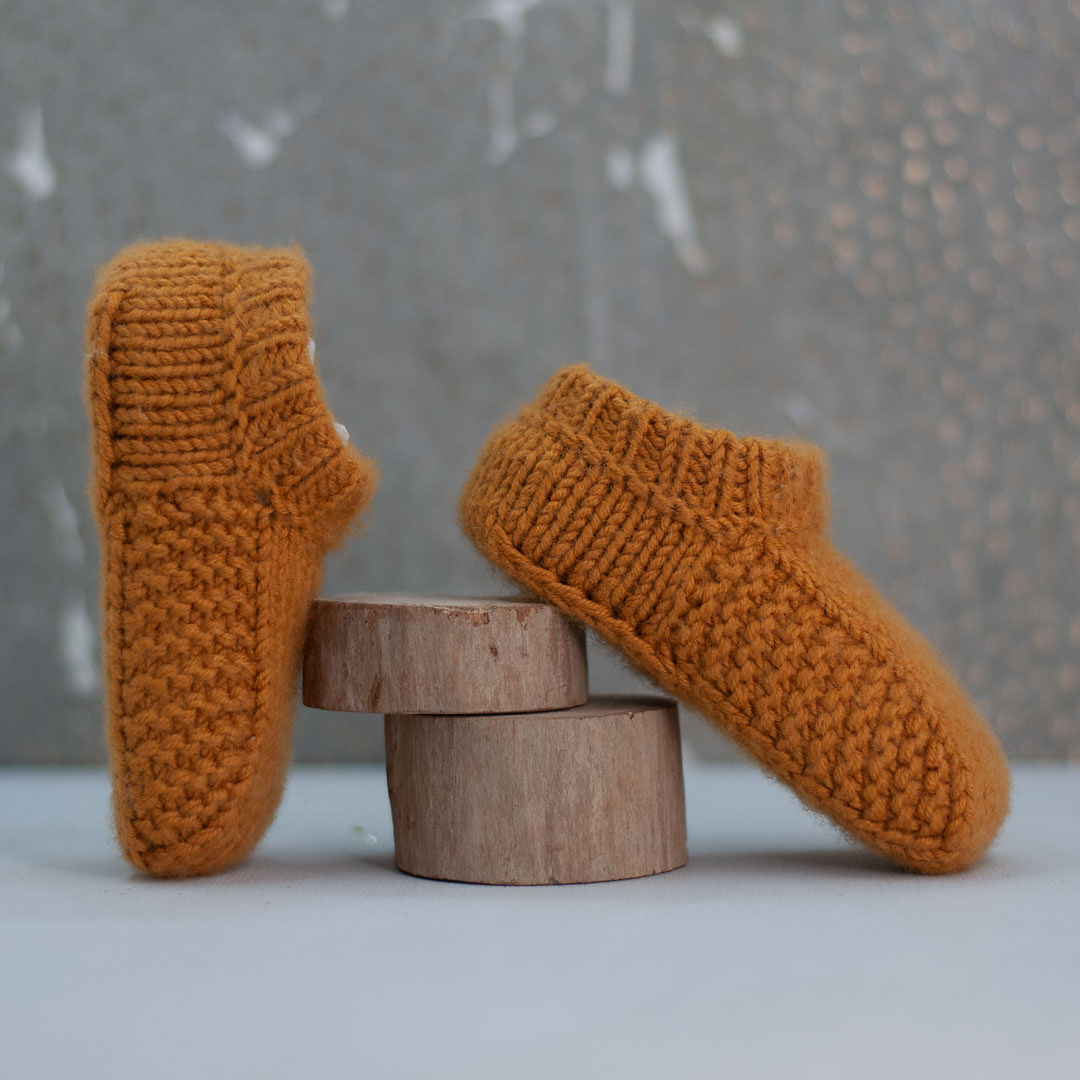 'Simeon' stay-on baby shoe by Julia Adams Patterns