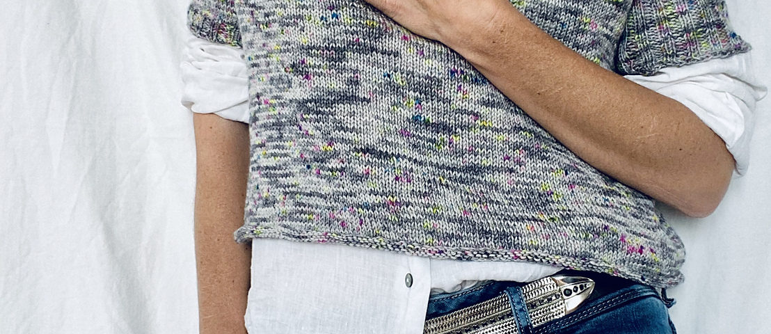 Verkehrt Pulli by Meret Buetzberger