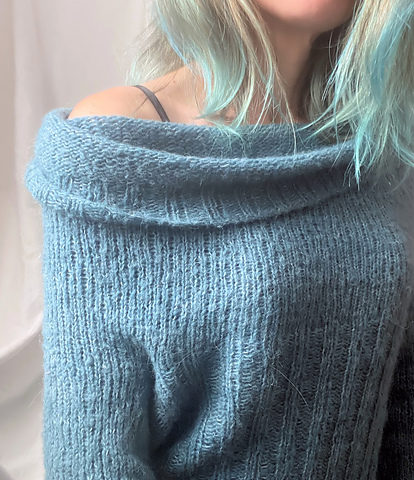 Verkehrt Pulli 2.0 Winter Edition by Meret Buetzberger