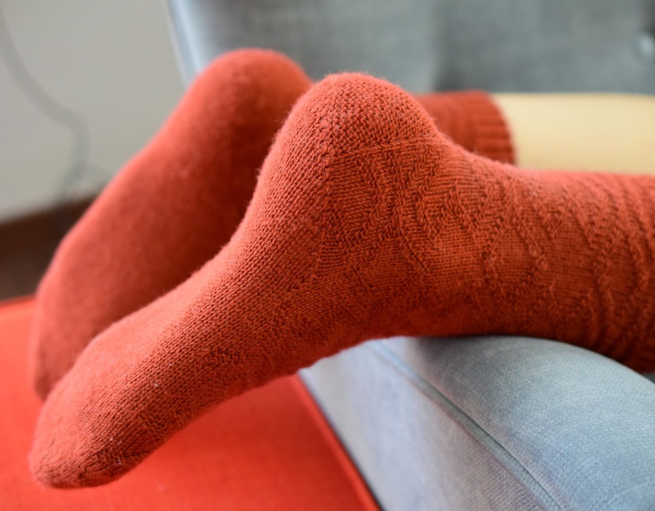 Alane socks by Zsuzsanna Orthodoxou