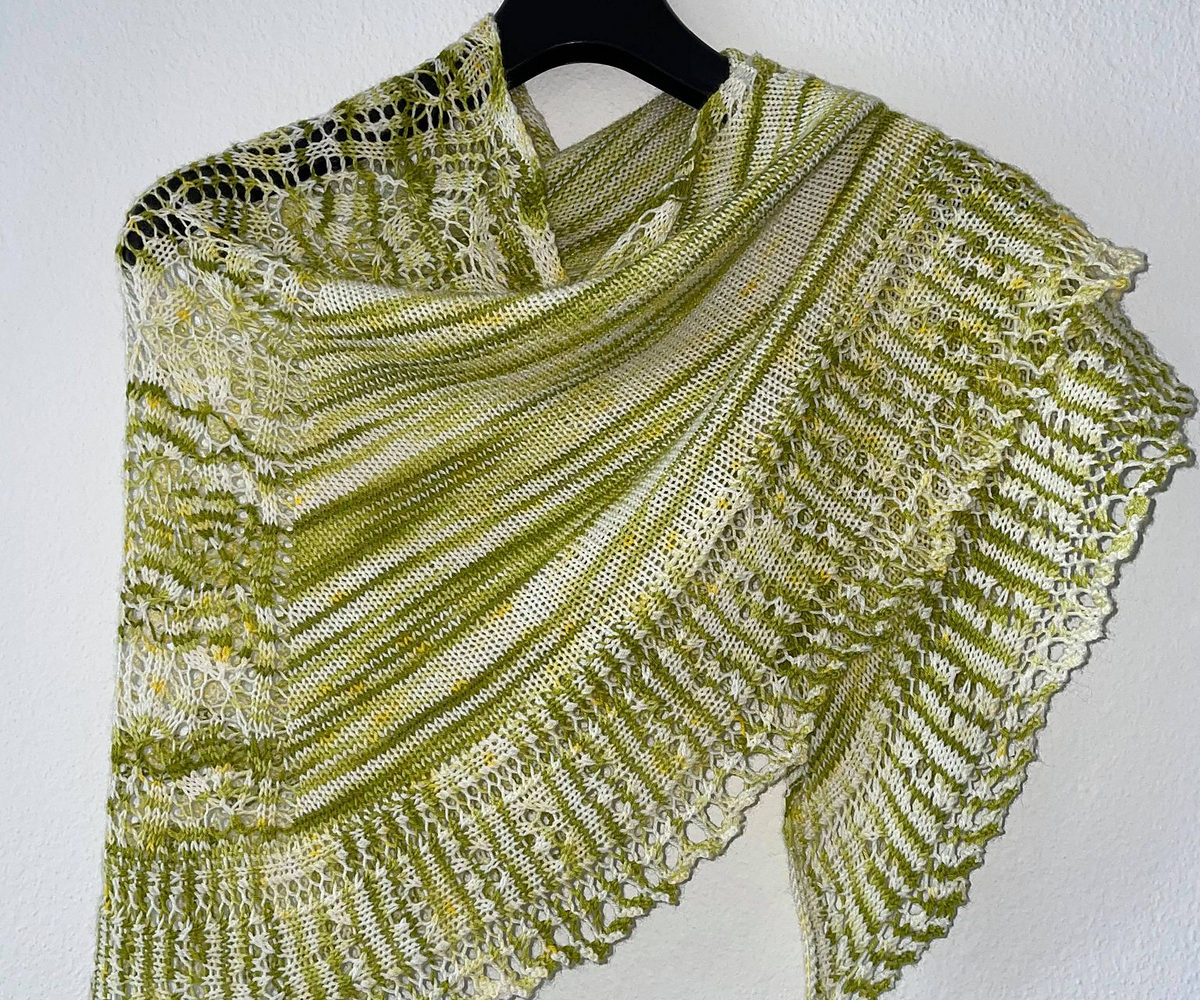 Jinma Shawl by Tsai Tenn