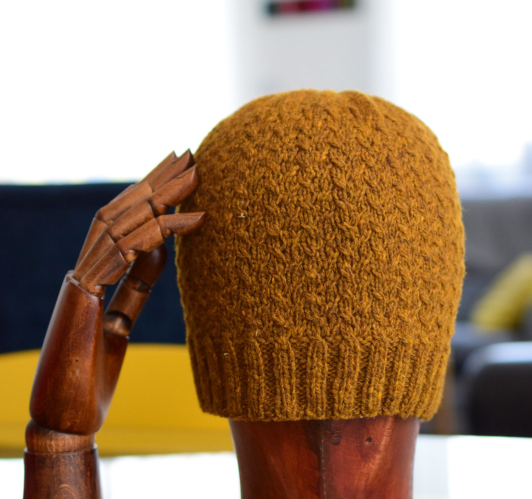 Kata hat by Zsuzsanna Orthodoxou