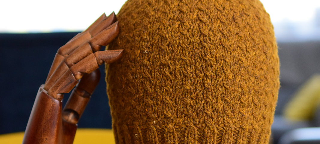 Kata hat by Zsuzsanna Orthodoxou