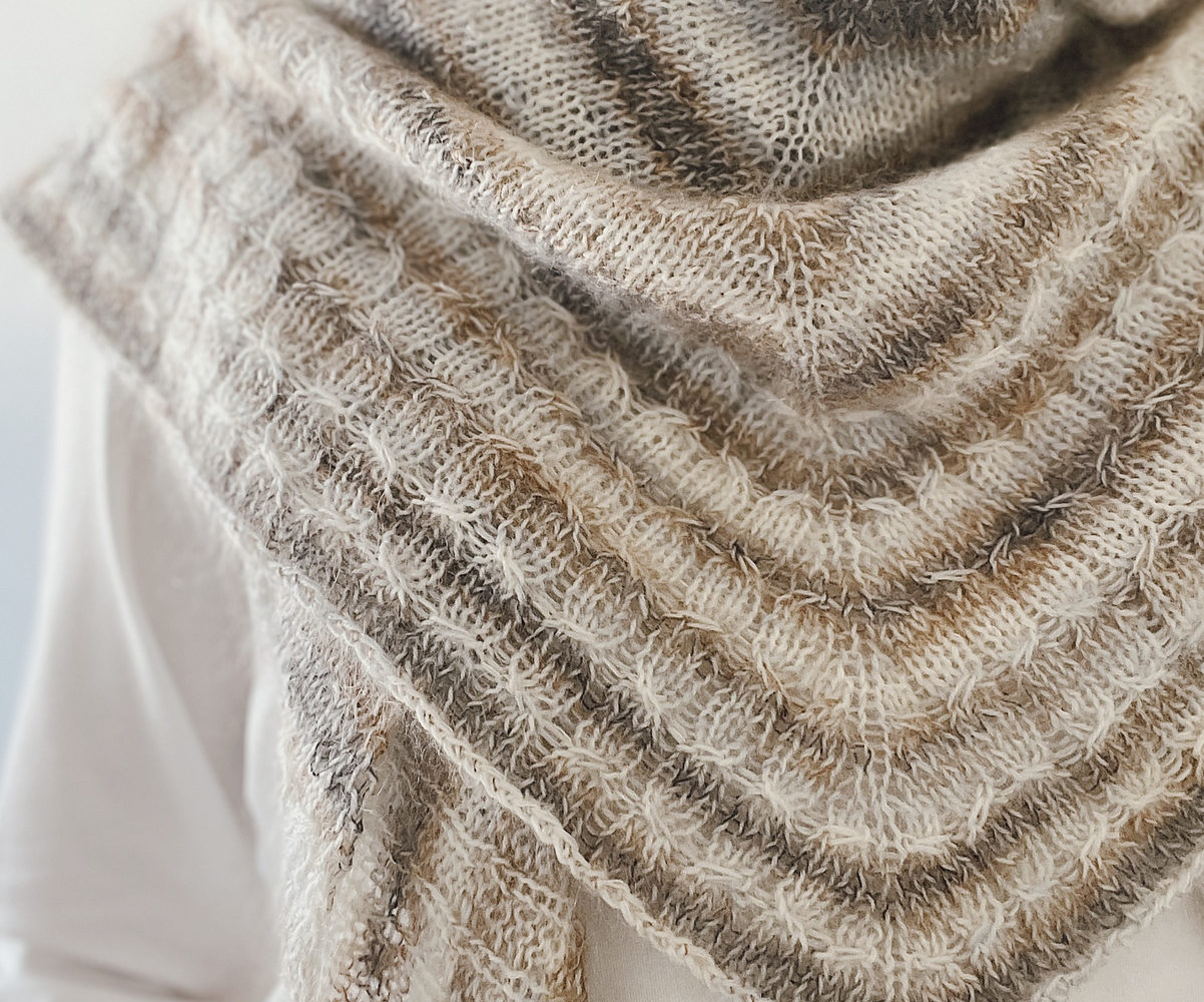 Kukka Shawl by rosa p.