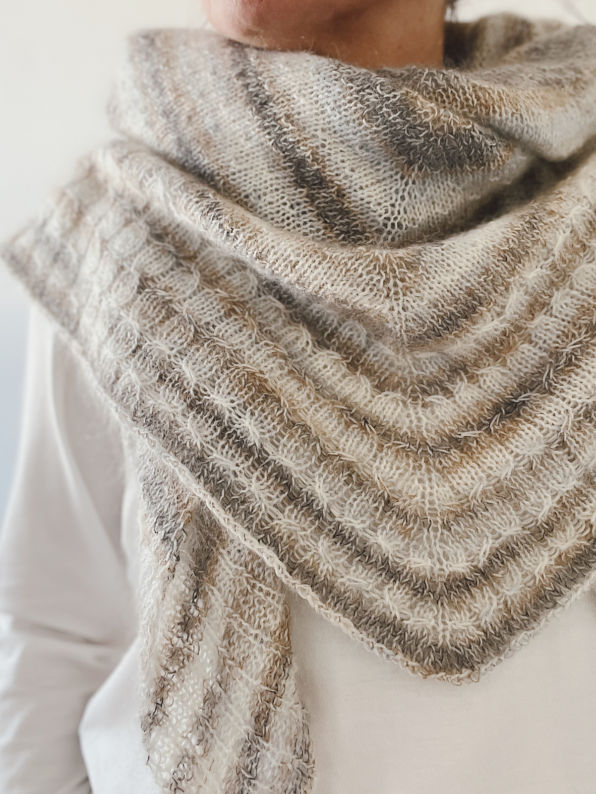 Kukka Shawl by rosa p.