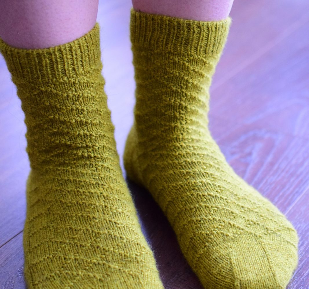 Mara socks by Zsuzsanna Orthodoxou