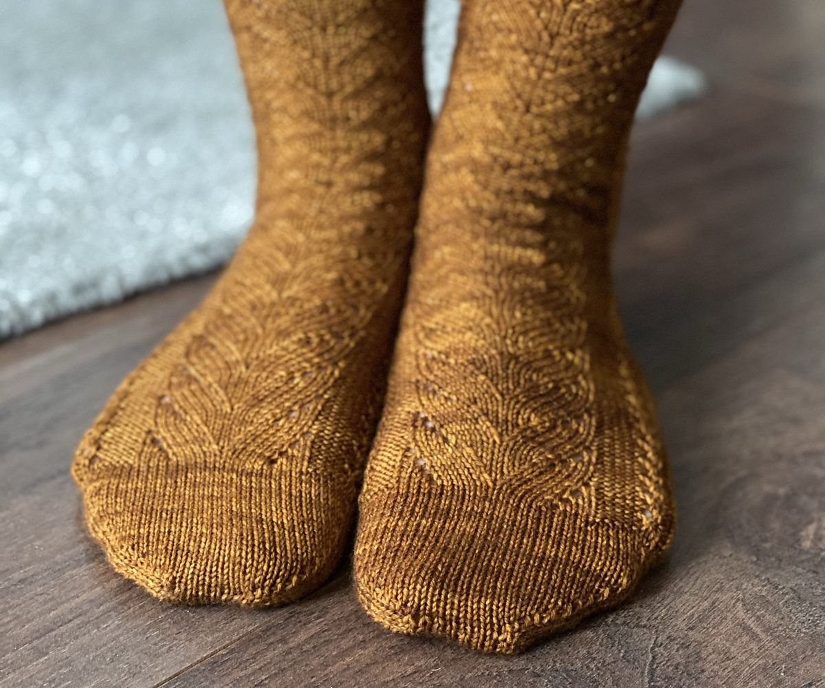 Nath socks by Zsuzsanna Orthodoxou