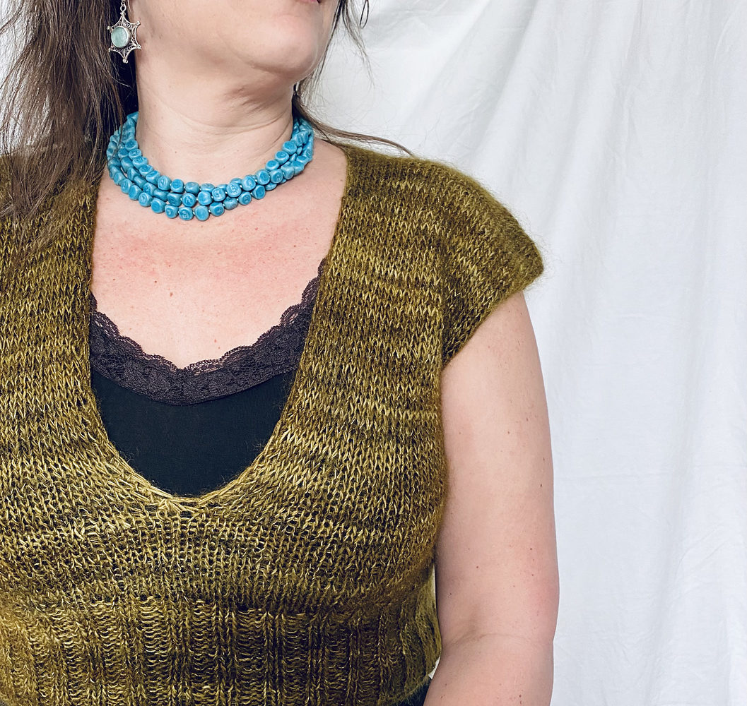 50s Slipover by Meret Buetzberger